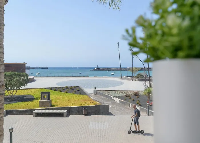 Paula Con Vistas Al Mar Arrecife (Lanzarote)